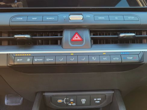 Used 2025 Kia K4 FWD image 11
