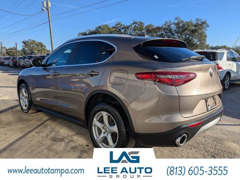 Used 2019 Alfa Romeo Stelvio image 5