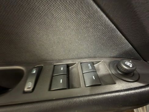 Used 2011 Ford Fusion SE image 11