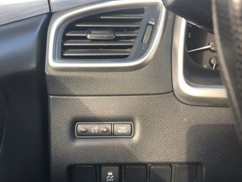 Used 2018 Nissan Murano SV image 43