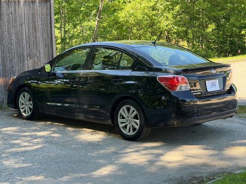 Used 2015 Subaru Impreza 2.0i Premium AWD/4WD image 6