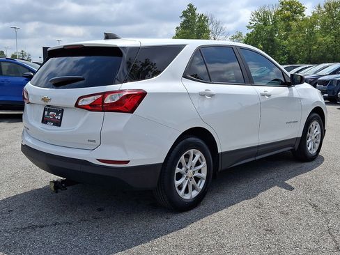 Used 2020 Chevrolet Equinox LS w/ LS Convenience Package AWD/4WD image 6