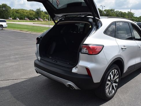 Certified 2020 Ford Escape SE Sport AWD/4WD image 28