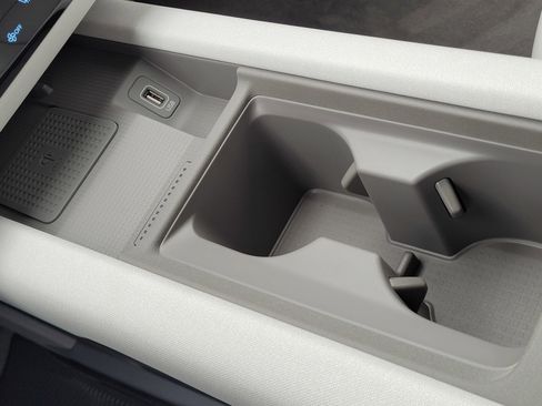 Certified 2025 Hyundai Ioniq 6 SEL image 24