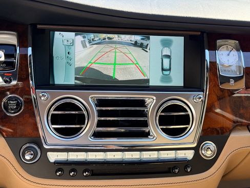 Used 2014 Rolls-Royce Ghost image 23