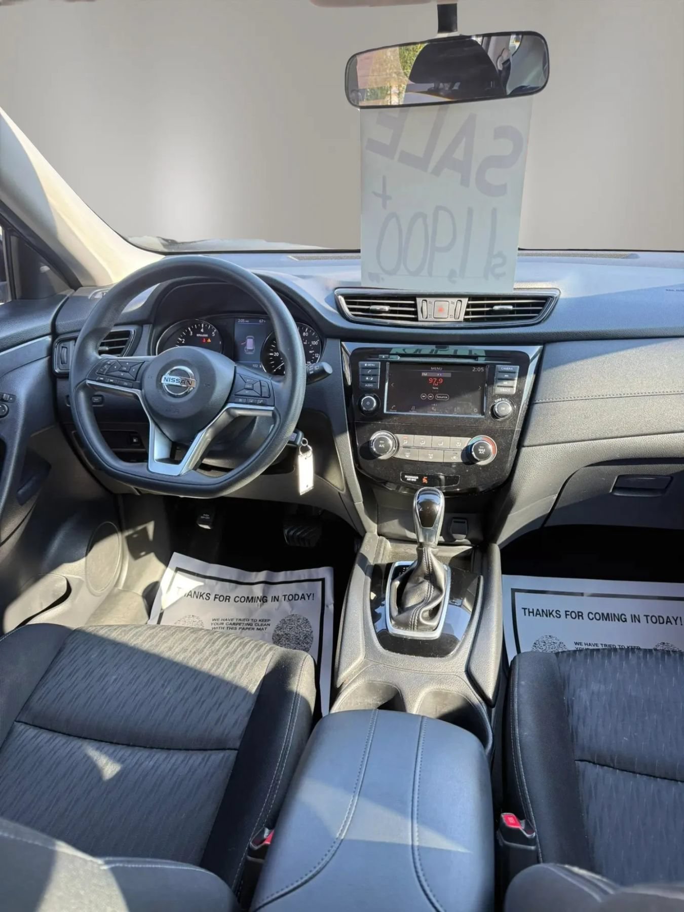 Used 2018 Nissan Rogue S FWD image 12