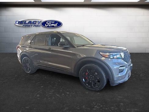 Used 2022 Ford Explorer ST w/ Equipment Group 401A image 8