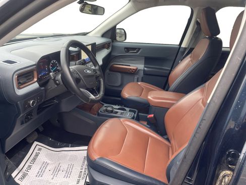 Used 2022 Ford Maverick Lariat w/ Lariat Luxury Package image 2