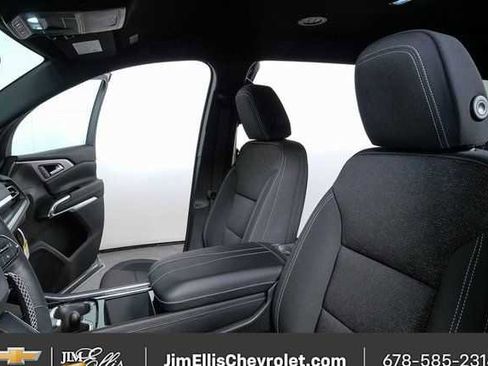 New 2026 Chevrolet Traverse LT w/ Midnight/Sport Edition image 5