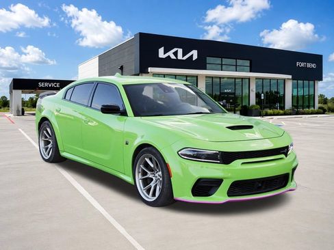 Used 2023 Dodge Charger Scat Pack RWD image 3