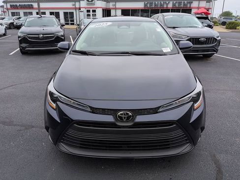 Certified 2025 Toyota Corolla LE FWD image 2