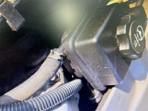 Used 2002 Cadillac De Ville DTS w/ Premium Equipment Pkg image 30