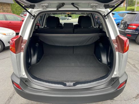 Used 2015 Toyota RAV4 LE image 13