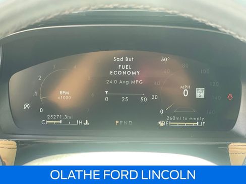 Used 2022 Lincoln Corsair Reserve w/ Equipment Group 201A image 22