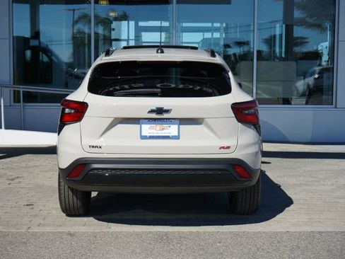 New 2026 Chevrolet Trax RS w/ Sunroof Package image 7