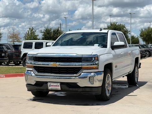 Used 2018 Chevrolet Silverado 1500 LT w/ Texas Edition RWD image 3