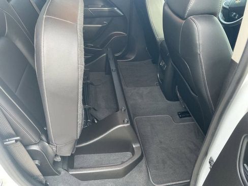 Used 2021 Chevrolet Colorado LT w/ Luxury Package image 34