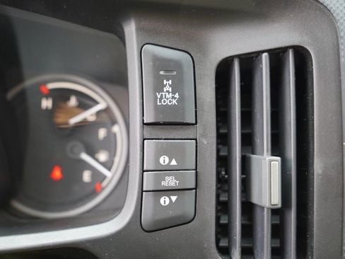 Used 2014 Honda Ridgeline SE image 33