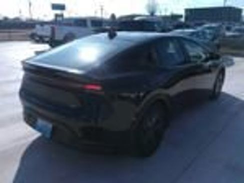 Used 2024 Toyota Prius LE image 10