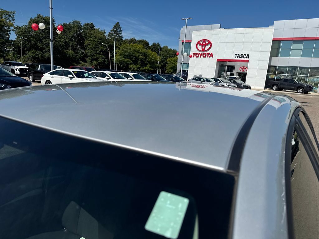 Used 2024 Toyota Corolla LE FWD image 47