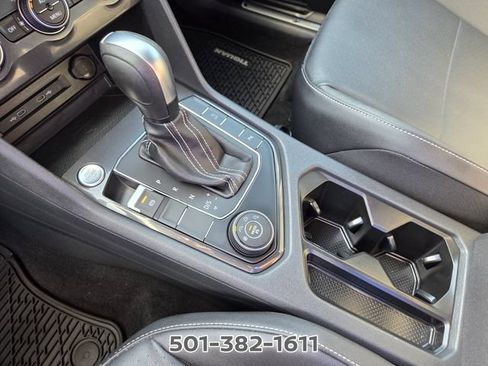 Used 2021 Volkswagen Tiguan SE R-Line AWD/4WD image 29