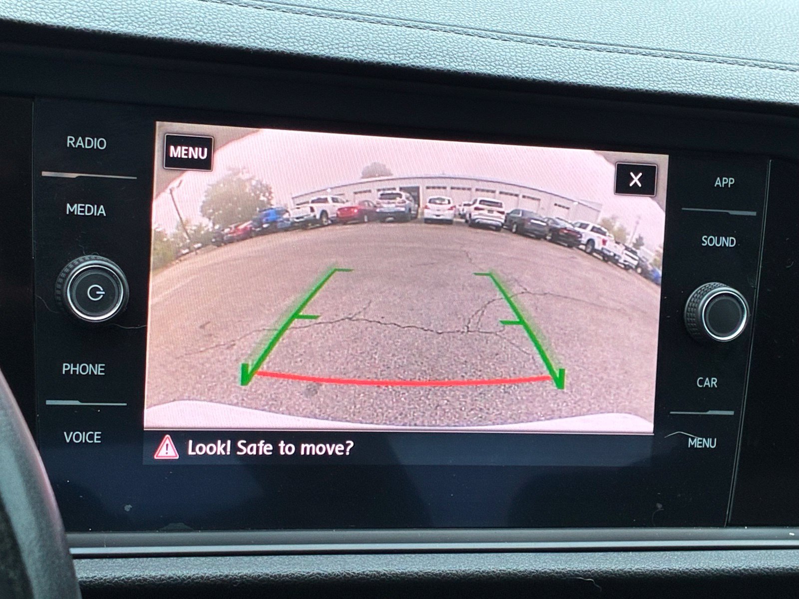 Used 2019 Volkswagen Jetta SEL FWD image 9