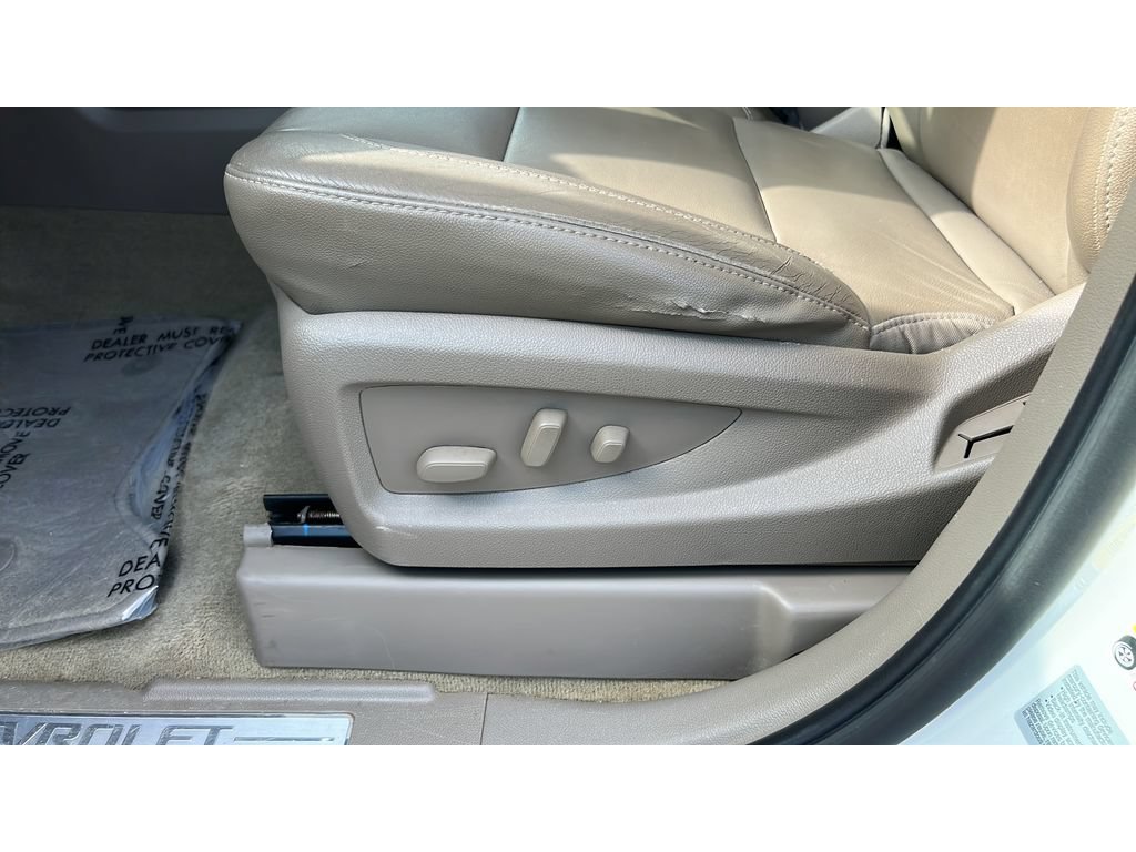 Used 2017 Chevrolet Tahoe LT w/ Luxury Package AWD/4WD image 25