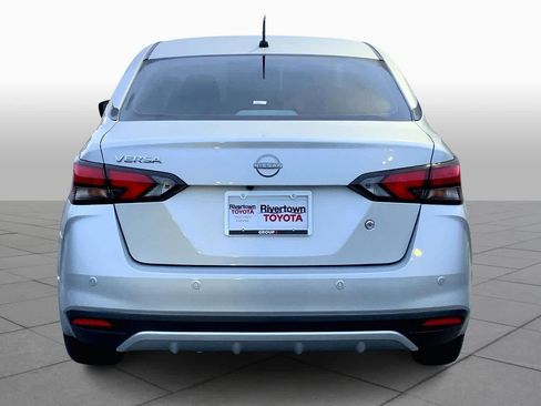 Used 2024 Nissan Versa S w/ Trunk Package image 4