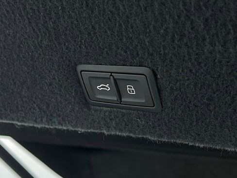 Used 2021 Lamborghini Urus image 57