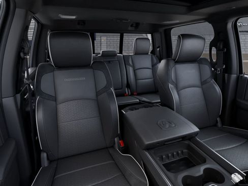 New 2026 RAM 2500 Laramie AWD/4WD image 16