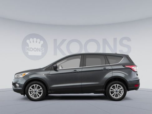 Used 2019 Ford Escape SE AWD/4WD image 2