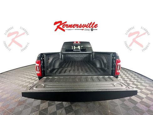 Used 2024 RAM 3500 Laramie image 28