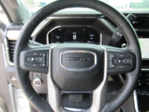 Used 2025 GMC Sierra 2500 Denali w/ Denali Reserve Package AWD/4WD image 24