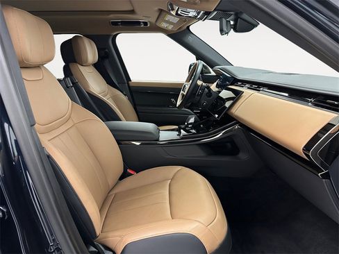 Used 2025 Land Rover Range Rover Sport Autobiography image 15