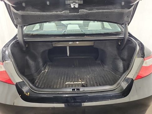 Used 2017 Toyota Camry XLE w/ Protection Package (Q2) FWD image 5