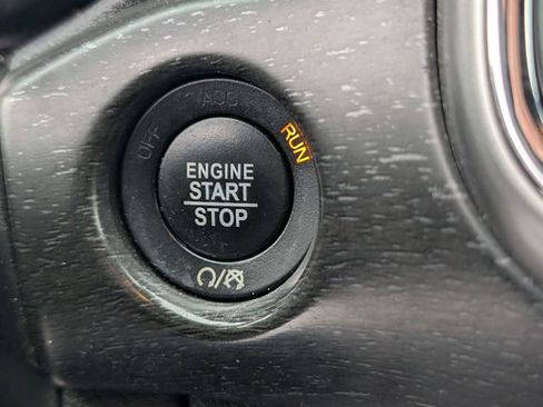 Used 2018 Jeep Grand Cherokee Altitude image 24