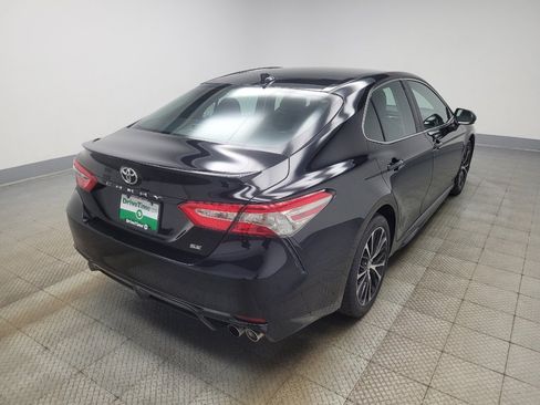 Used 2019 Toyota Camry SE image 9