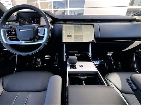 New 2026 Land Rover Range Rover Long Wheelbase SE image 5