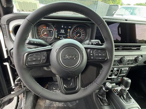 New 2026 Jeep Wrangler Unlimited Sport AWD/4WD image 21