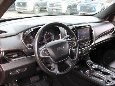 Used 2023 Chevrolet Traverse RS AWD/4WD image 23