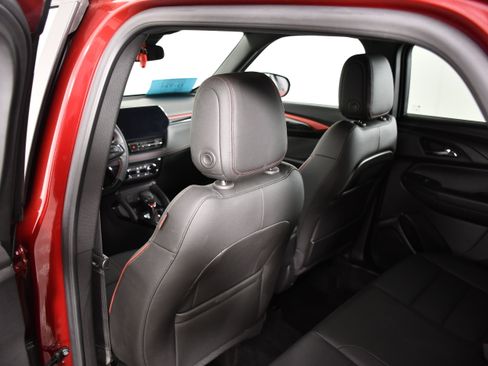 Used 2024 Chevrolet TrailBlazer RS w/ Convenience Package AWD/4WD image 48