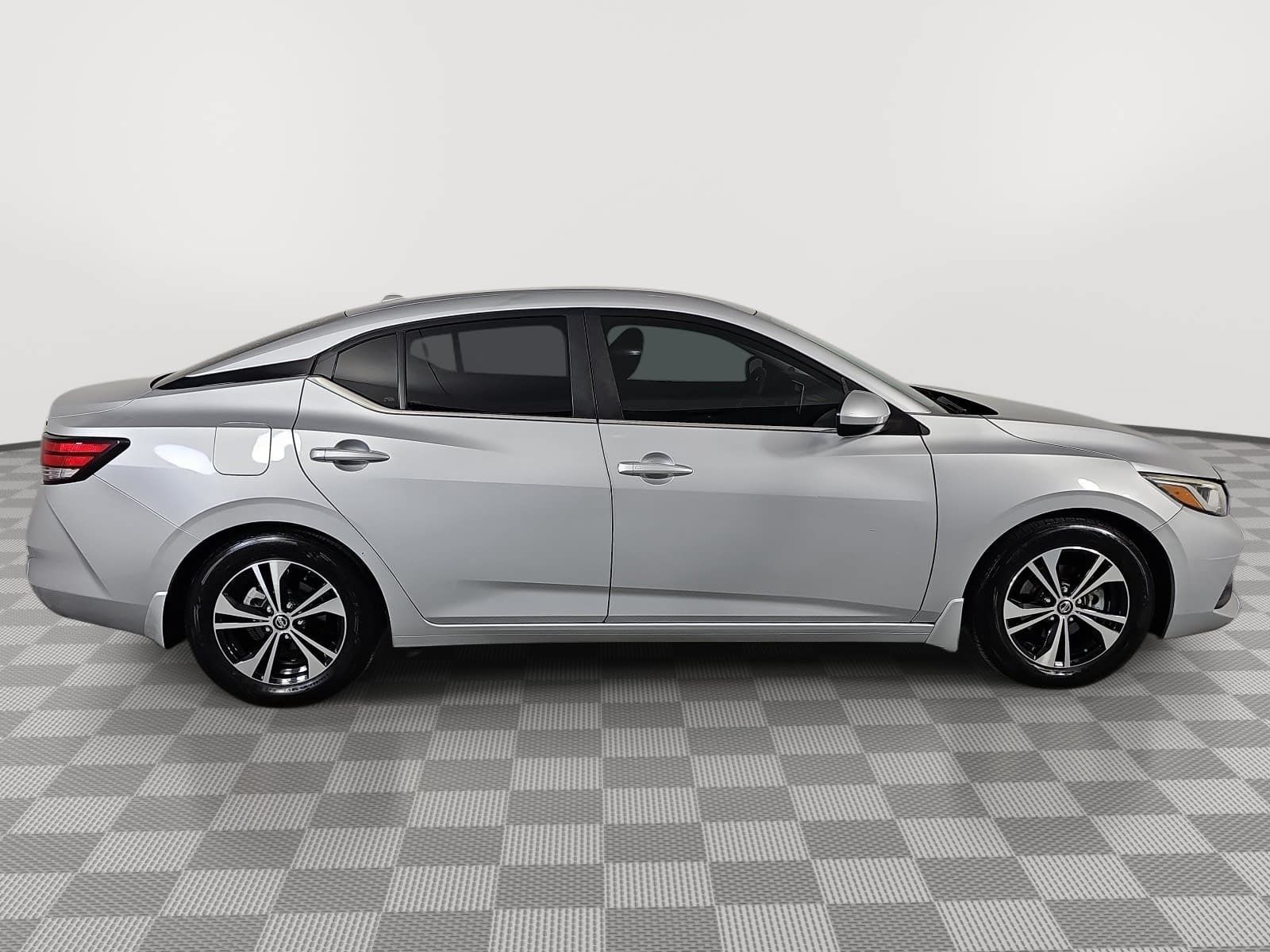 Used 2021 Nissan Sentra SV FWD image 9