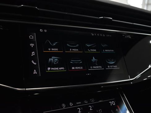 Used 2022 Audi Q7 Premium Plus w/ Premium Plus Package image 22