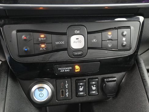 Used 2022 Nissan Leaf SL Plus image 16