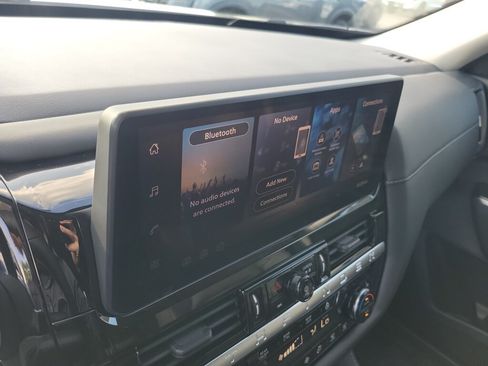 New 2026 Nissan Pathfinder SL FWD image 29