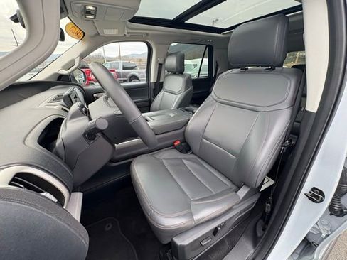 Used 2025 Ford Expedition Max Active image 40