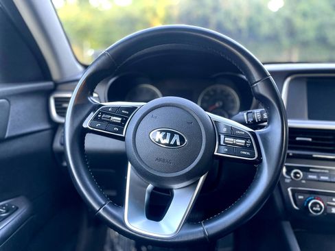Used 2019 Kia Optima S image 28