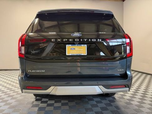 Used 2025 Ford Expedition Max Platinum w/ Driver's Package AWD/4WD image 10