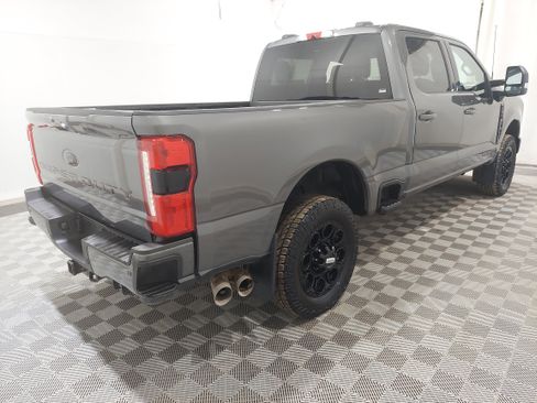 Used 2025 Ford F250 XLT w/ Black Appearance Package AWD/4WD image 3