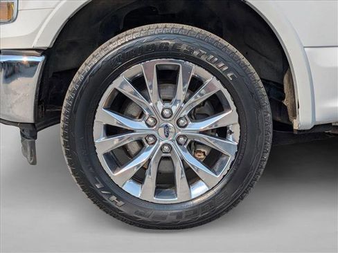 Used 2017 Ford F150 Lariat image 25